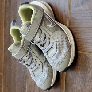 Nike Downshifters Size 11 Girls